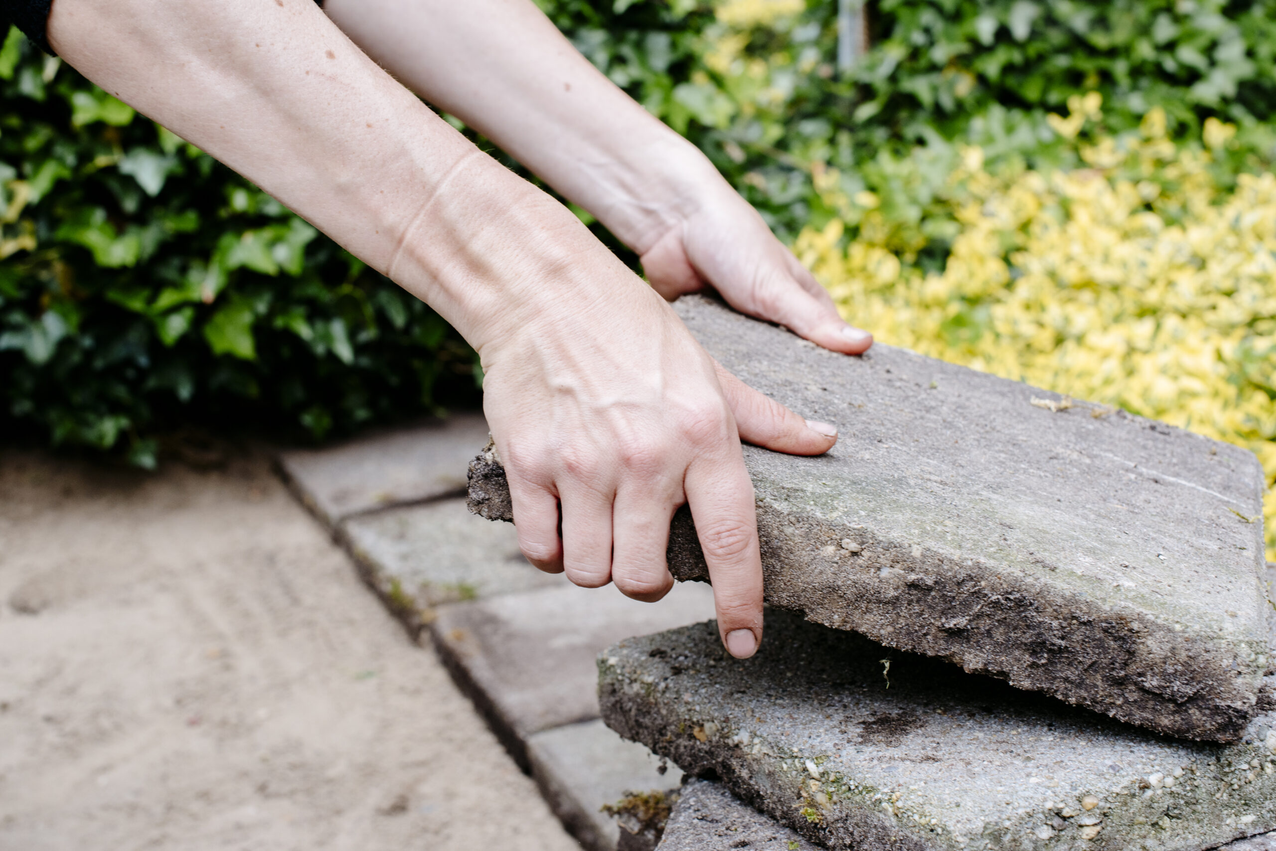 Hoeveel tegels heb jij nog in je tuin liggen?