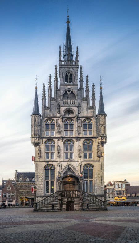 Historisch stadhuis straks volledig aardgasvrij dankzij WKO