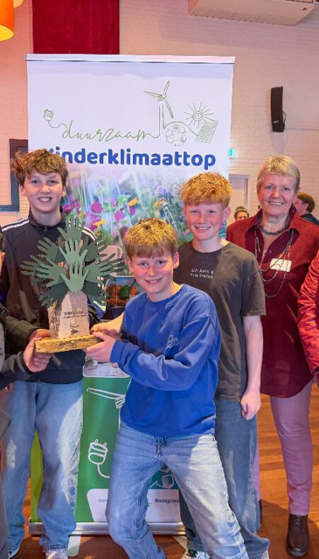 Jonge Helden uit het Groene Hart: Speel- en Werkhoeve wint Kinderklimaattop