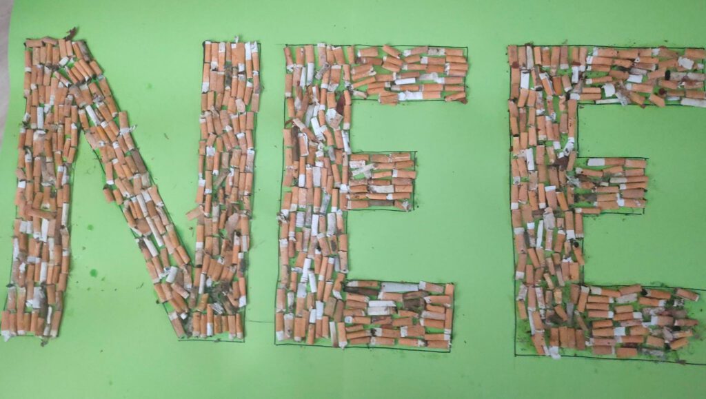 Peuken de stad uit- expositie