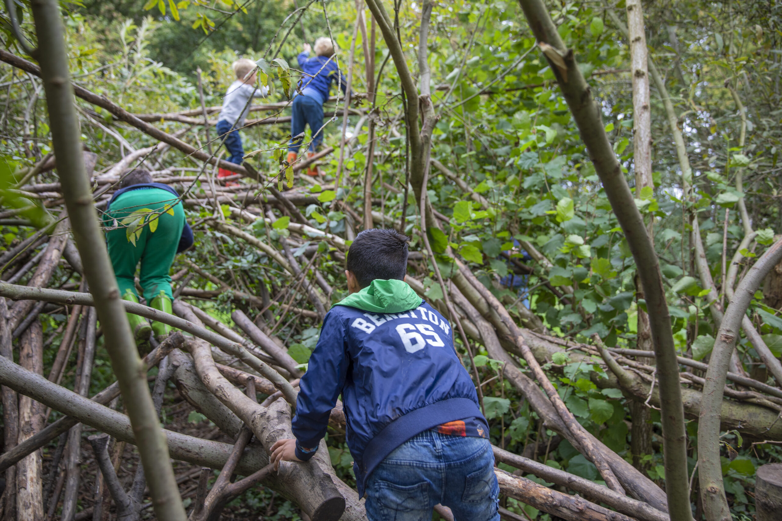 Op expeditie in Natuurspeeltuin Landgoed Bredius Deel 2